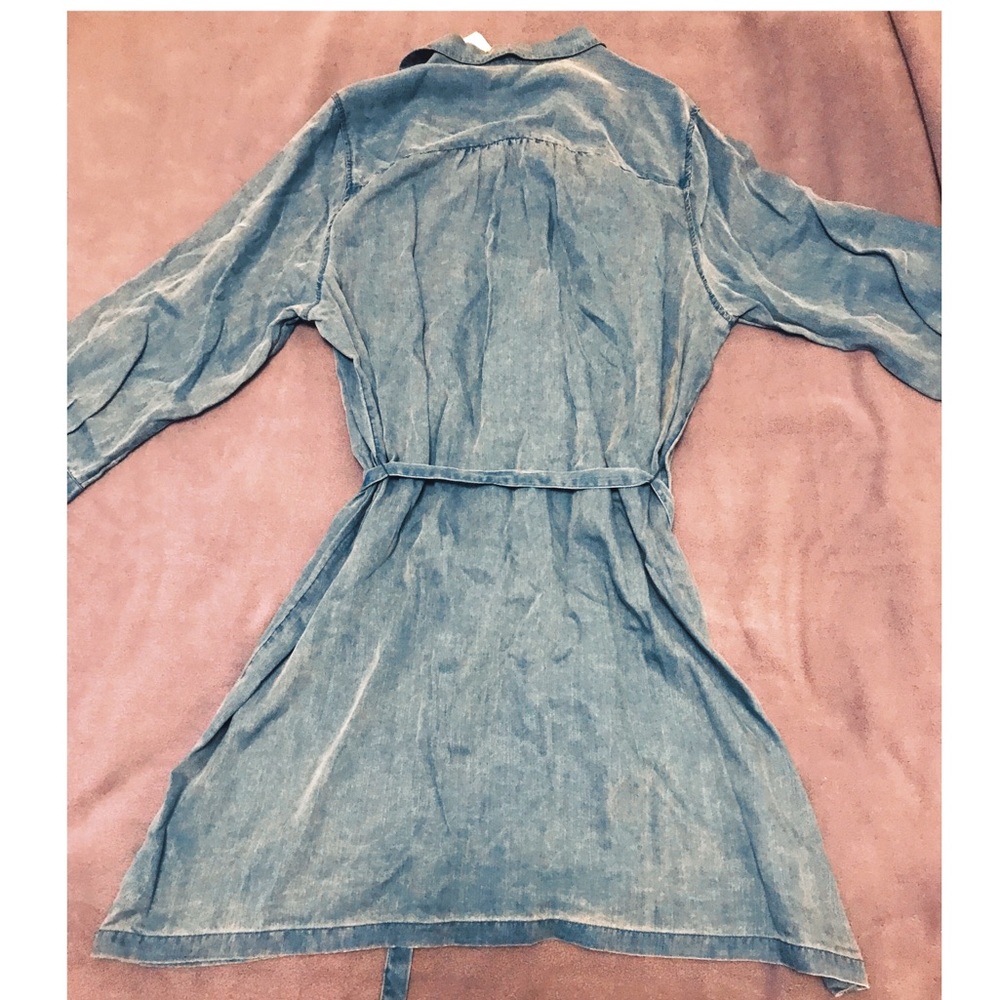 Old Navy Tie Belt Denim Dress - Picture 5 of 7